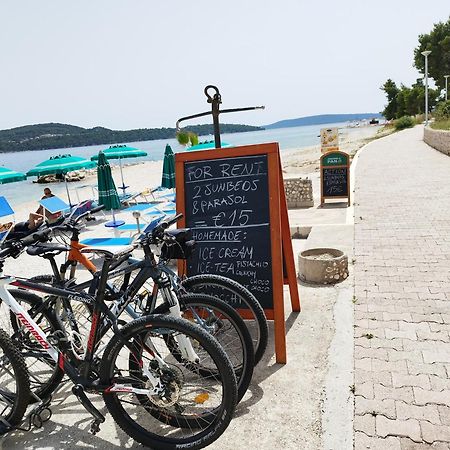Domenico - 50 M From The Sea Apartment Donji Seget Exterior photo